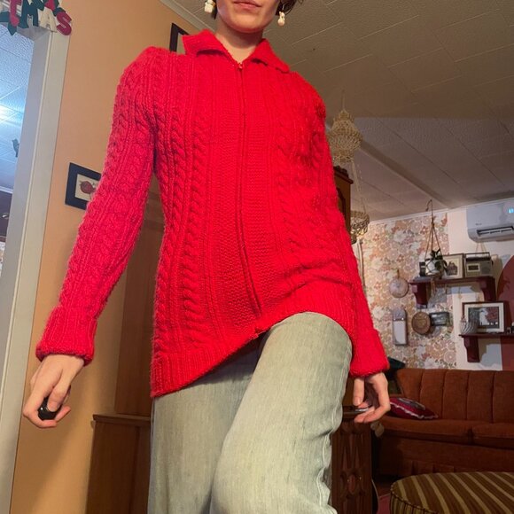 1960s vintage handknit red cable knit bodycon zip fishermans cardigan! - Picture 5 of 8